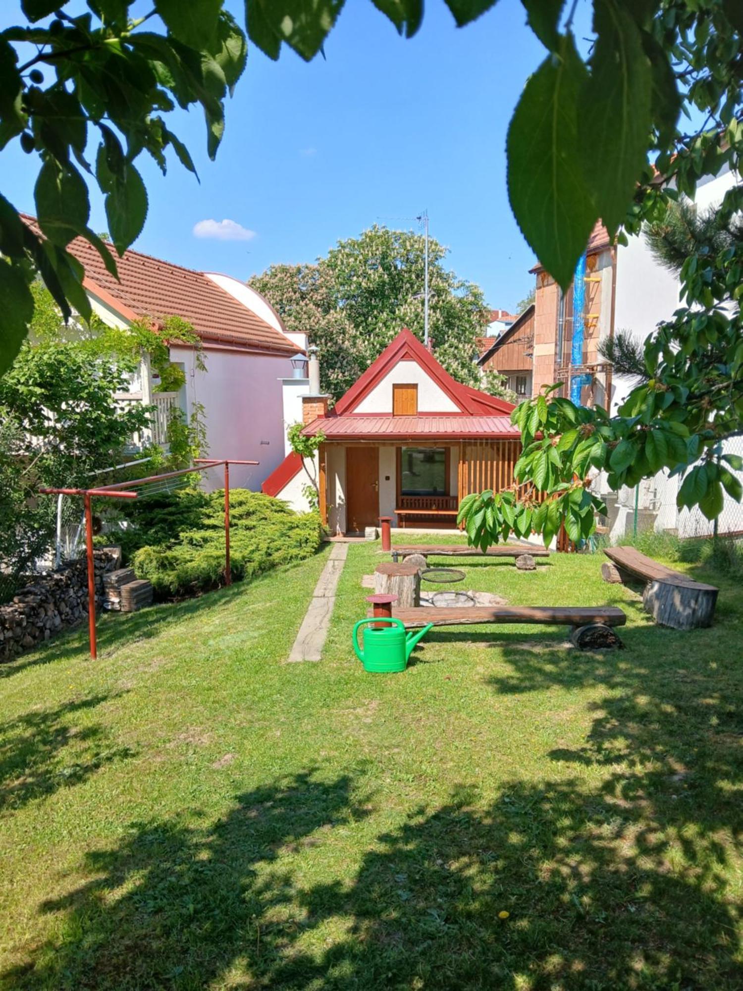Na Sklepe U Prochazku Appartement Pouzdrany